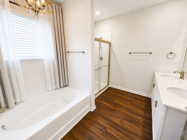 Building Photo - Beautiful 3-Bedroom Home in Desirable Chestnut Ridge