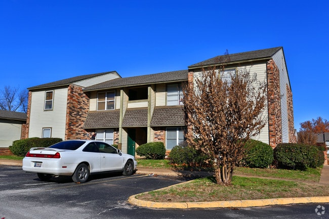 Building Photo - Quorum Condominiums