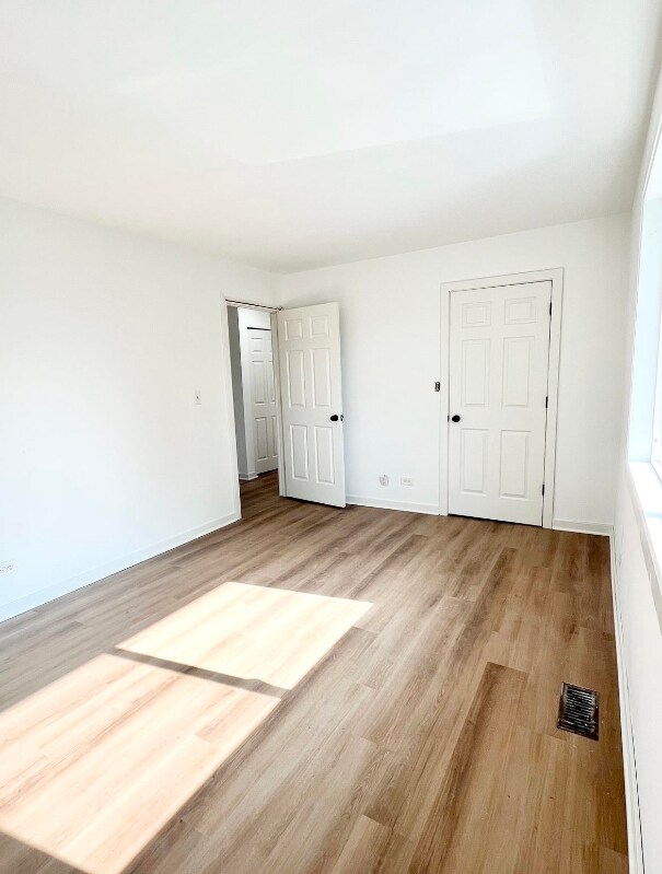 Building Photo - 29W640 Winchester Cir N