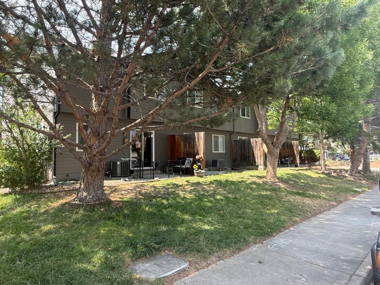 Yard - 2124 3rd St SW
