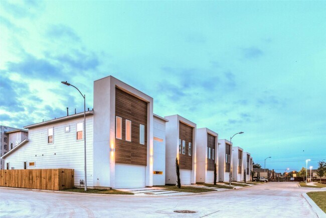 Building Photo - 5505 Robusto Pl