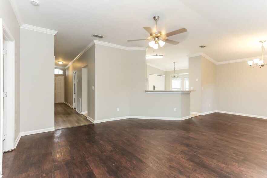 Building Photo - 7328 US Open Blvd