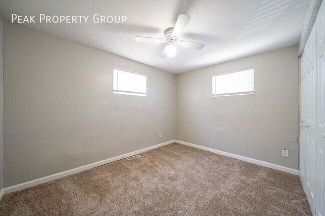 Building Photo - 509 Elsmere St