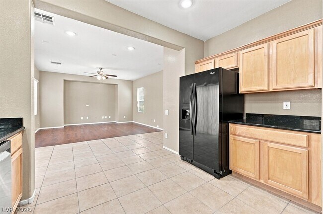 Building Photo - 11240 Woodland Violet Ave