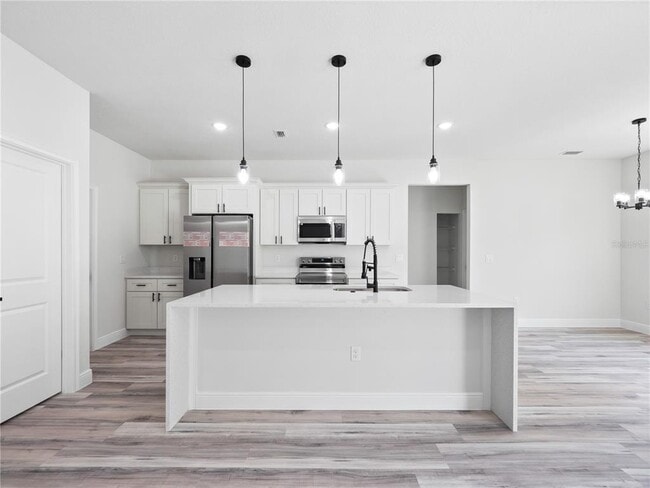 Building Photo - 560 Marion Oaks Golf Way