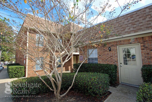 Building Photo - Hardy Manor Apartment Homes