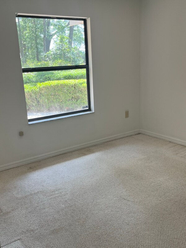 Building Photo - 17026 Southside Ct
