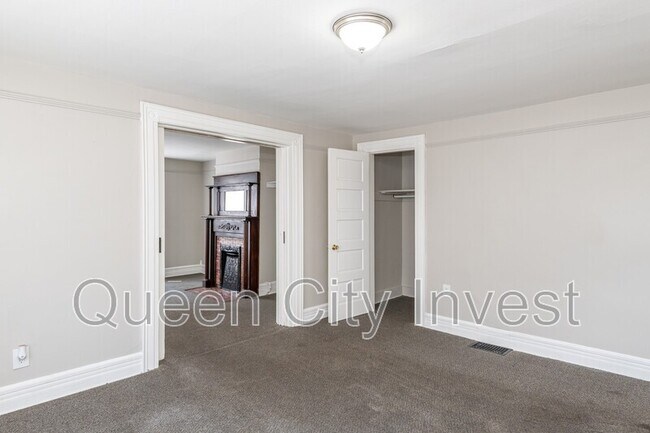 Building Photo - 115 E Foraker St