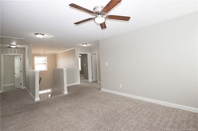 Building Photo - 5709 Pondhaven Dr