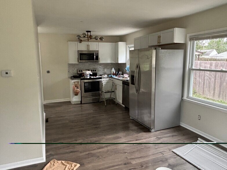 Building Photo - 4589 Annhurst Rd