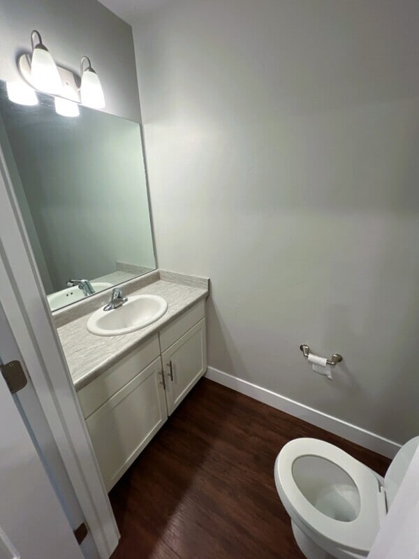 Building Photo - 387 S 480 W