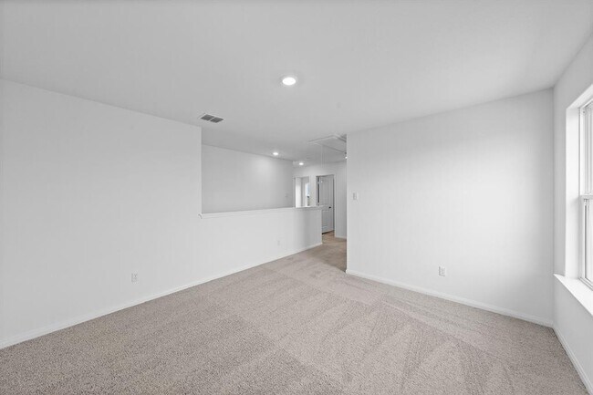 Building Photo - 14408 Wahlbergs Wy