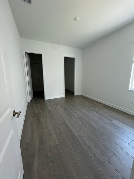 Guest Bedroom 2 - 8006 Lakes Edge Ln