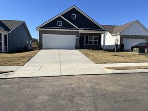 Building Photo - New Charming 3-Bed, 2-Bath Retreat with 1,573 Sq Ft of Comfort in Shelbyville!