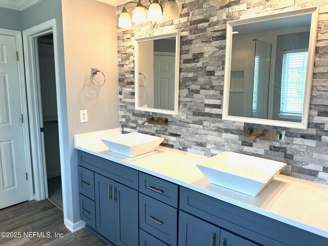Building Photo - 6319 Autumn Berry Cir