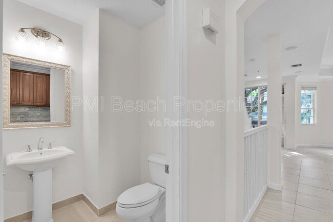 Building Photo - 2441 San Pietro Cir