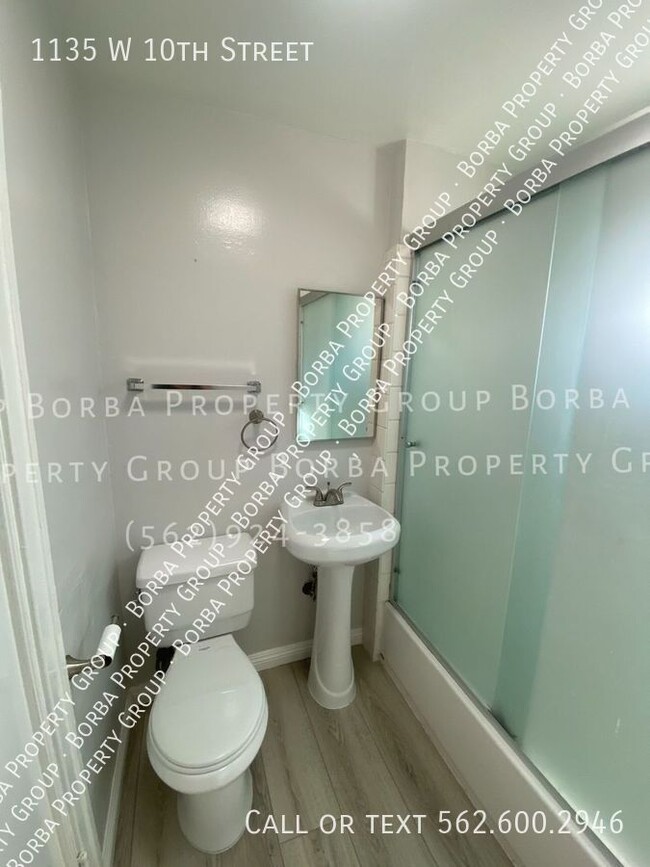 Building Photo - ***STUNNING 2 BEDROOM | I BATH WITH ON-SIT...