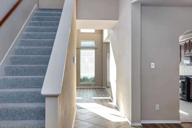 Building Photo - 4531 Long Creek Dr
