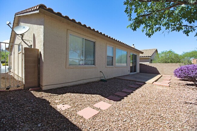 Building Photo - Beautiful One-story house in Summerlin