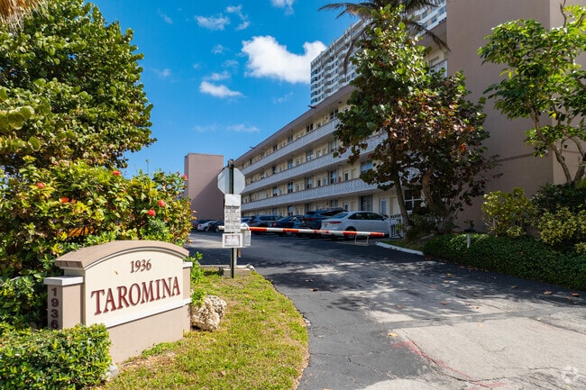 Building Photo - Taromina Apartments