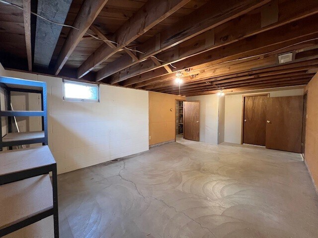 Building Photo - 1701 32nd St