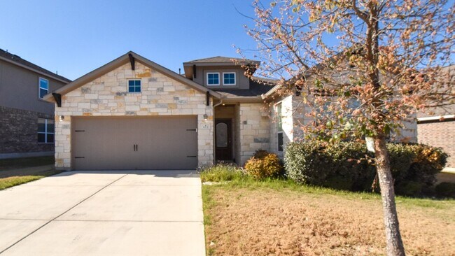Building Photo - 613 Palmilla St