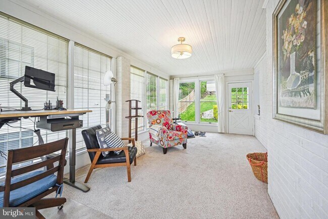 Building Photo - 6023 Walhonding Rd