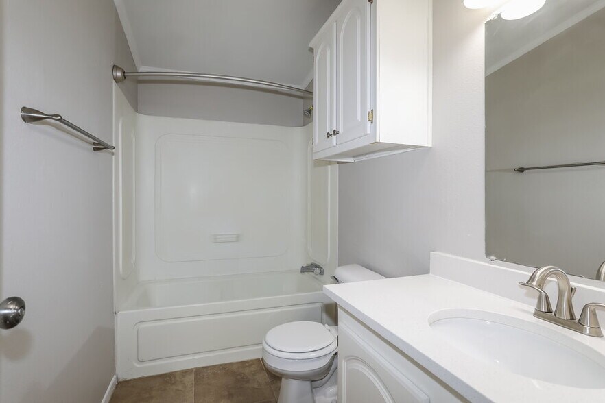 Building Photo - 21039 Sweet Blossom Ln