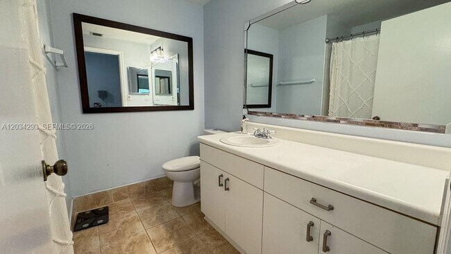 Building Photo - 1611 Veracruz Ln