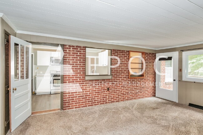 Building Photo - 903 Courtland Ave