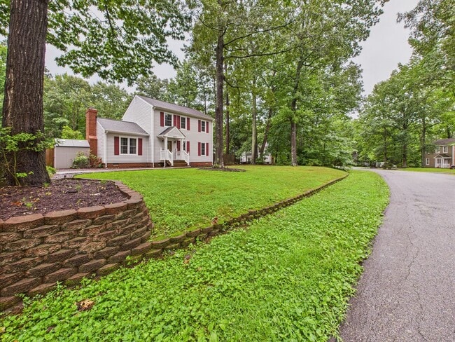 Building Photo - 8621 Sunset Knoll Rd
