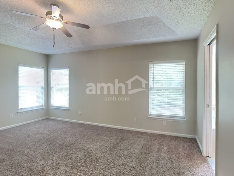 Building Photo - 3558 Brangus Ct