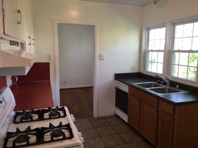 Building Photo - 537 Richland Ave