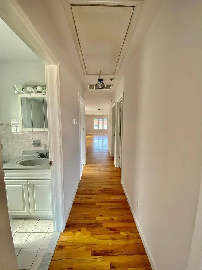 Building Photo - 1208 44th St