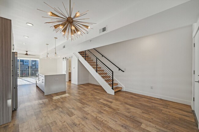 Building Photo - 2BR/2.5BA Condo in Central Ninth | Mountain Views, Solar & Walk to Everything
