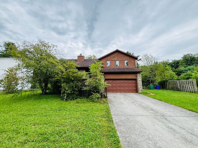 Building Photo - 406 Mt Tabor Rd