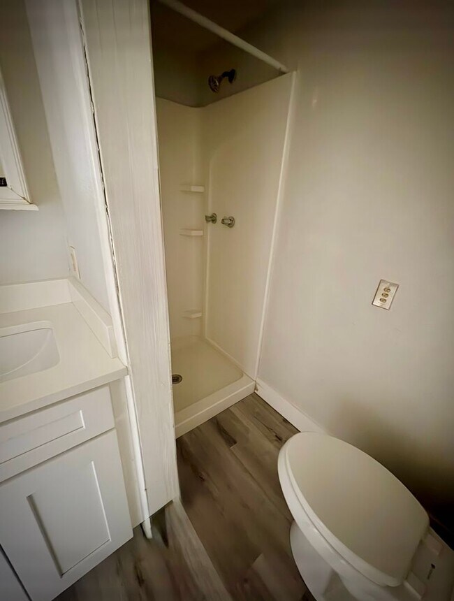 Building Photo - 3606 Blackhawk Dr