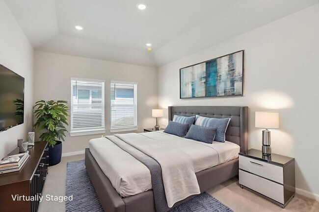 Building Photo - 567 Avisa Dr