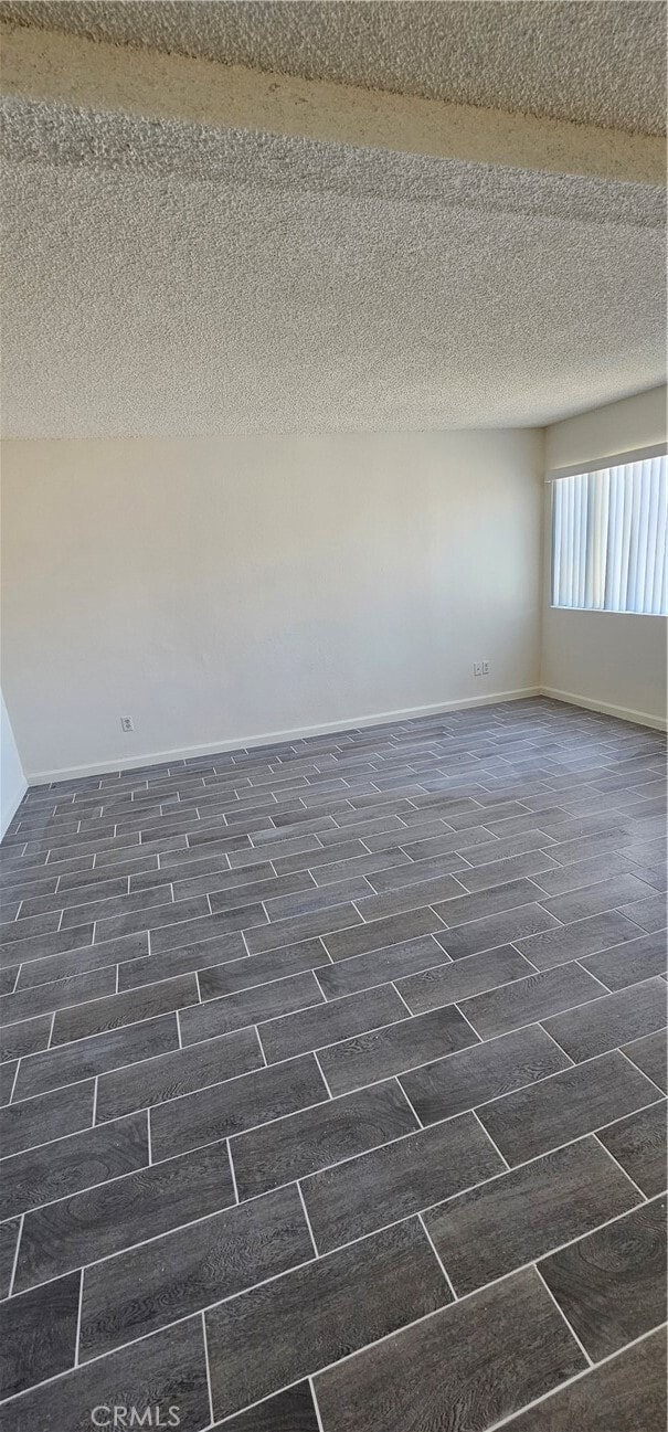 Building Photo - 4211 Mountain Dr
