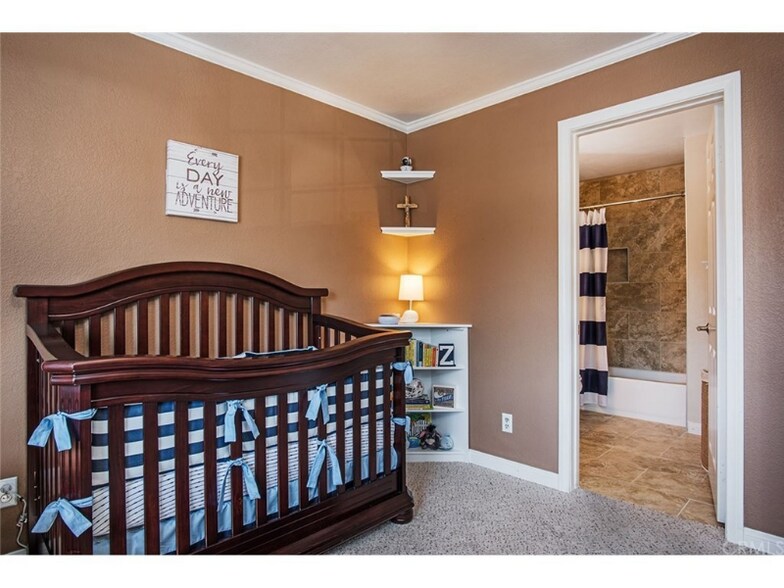 Building Photo - 4151 Hathaway Ave