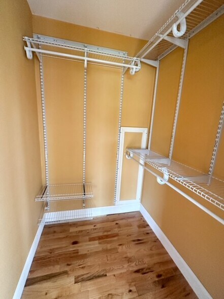 Building Photo - 54 Gettysburg Ave