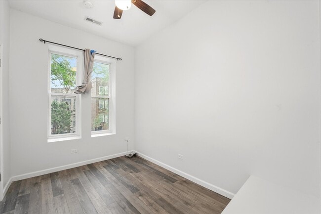 Building Photo - 1316 S Millard Ave