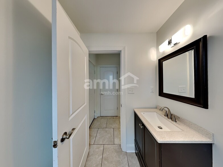 Building Photo - 5823 Parkstone Drive