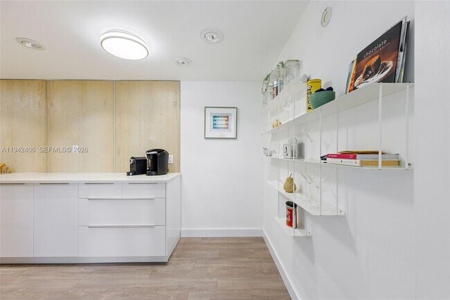 Building Photo - 1151 N Fort Lauderdale Beach Blvd