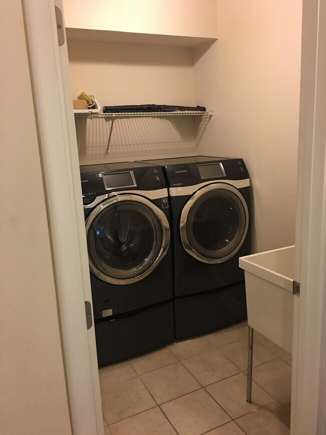 Building Photo - 6308 Santo Place