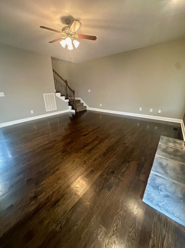 Building Photo - 2015 Dorsey Ct