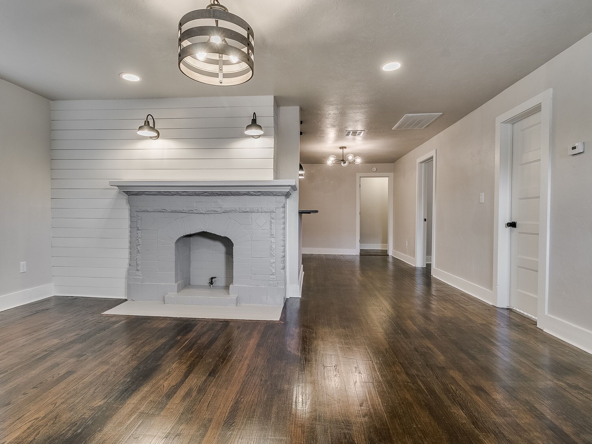 Building Photo - 1121 NW 43rd St