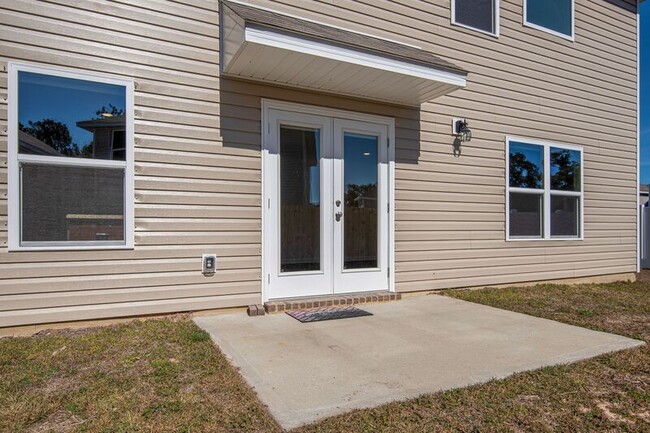 Building Photo - 6473 Flora Court