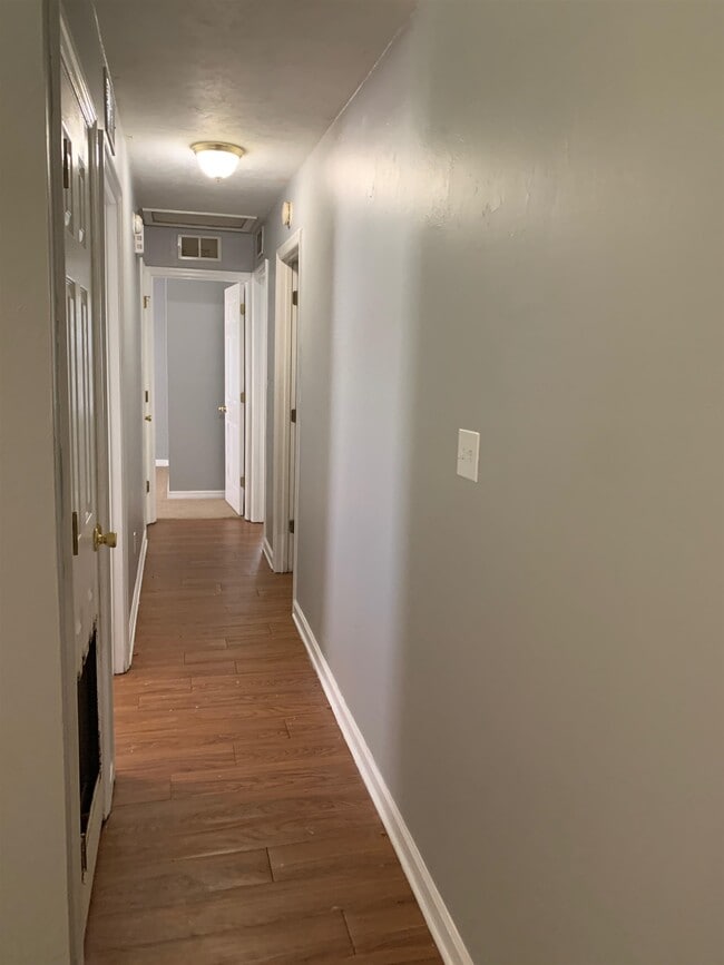 Building Photo - 3402 N Ridge Rd