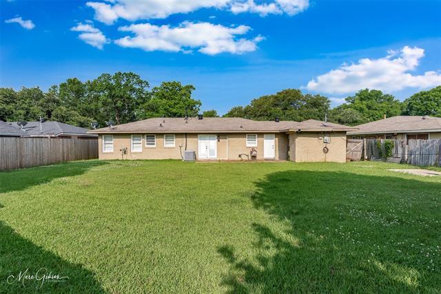 Building Photo - 1620 Joy Dr